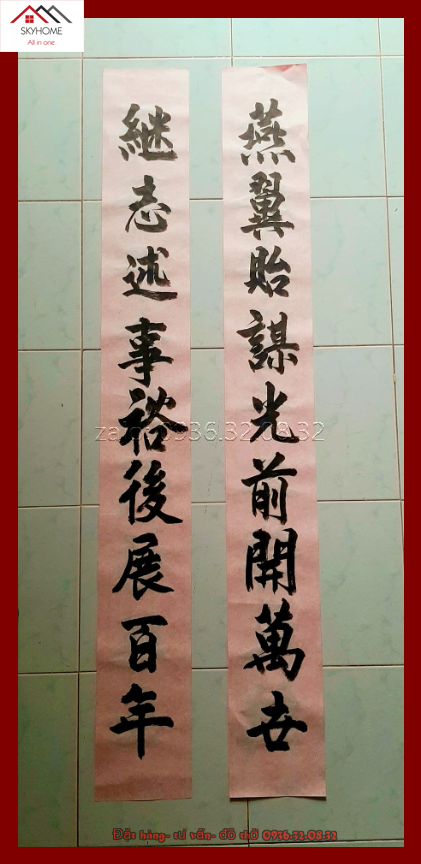 Câu đối Cánh én dẫn đường soi vạn thế Sự nghiệp cha ông chí muôn đời